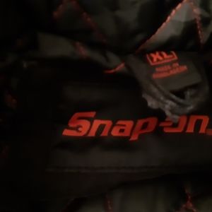 Xl Snap-On Jacket. (black)